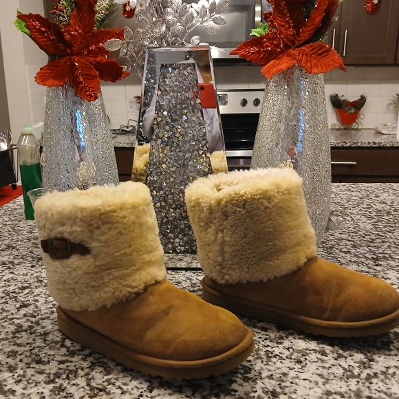 UGG Ellee Boots size 9 - Picture 9 of 10